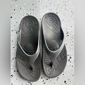 Aetrex Lynco Flip Flop Sandals